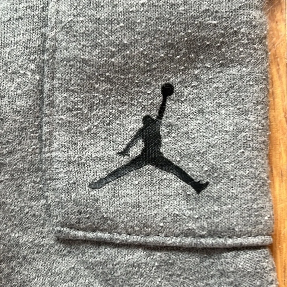 AIR Jordan Kid’s Gray Sweatpants Size S 4-5